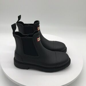 Hunter Mens  Black Chelsea Boots size 6 US